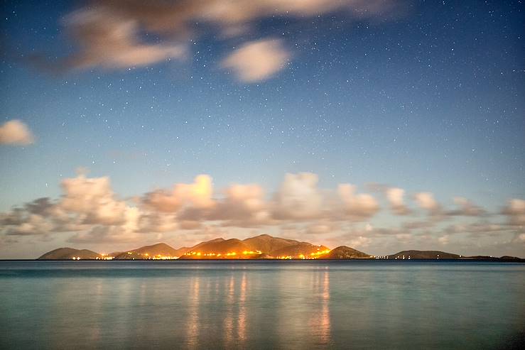 Antigua from the sea © Droits reservés