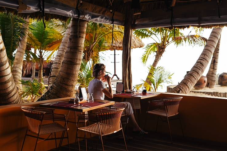 Mambo Restaurant - Belize © Matachica Beach Resort