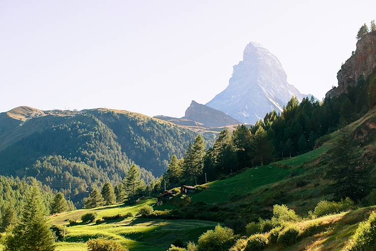 Mountains and valley of Switzerland © Droits reservés