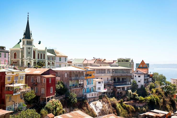 Lutheran Church of the Holy Cross - Valparaiso - Chile © nonimatge/Getty Images/iStockphoto