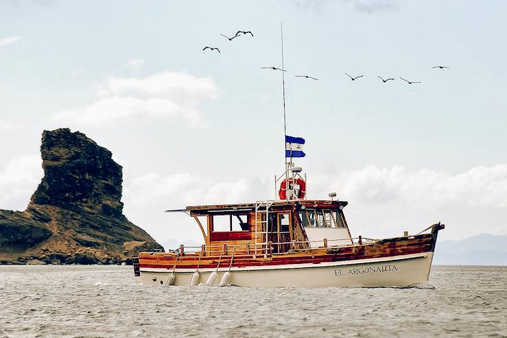 Boat - Costa Rica © Morgan's Rock