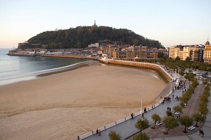 The Beach of La Concha - San Sebastian - Spain © Droits reservés