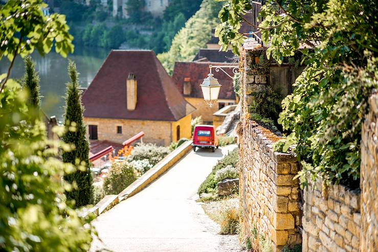 Dordogne countryside - New Aquitaine - France © Ross Helen/Getty Images/iStockphoto