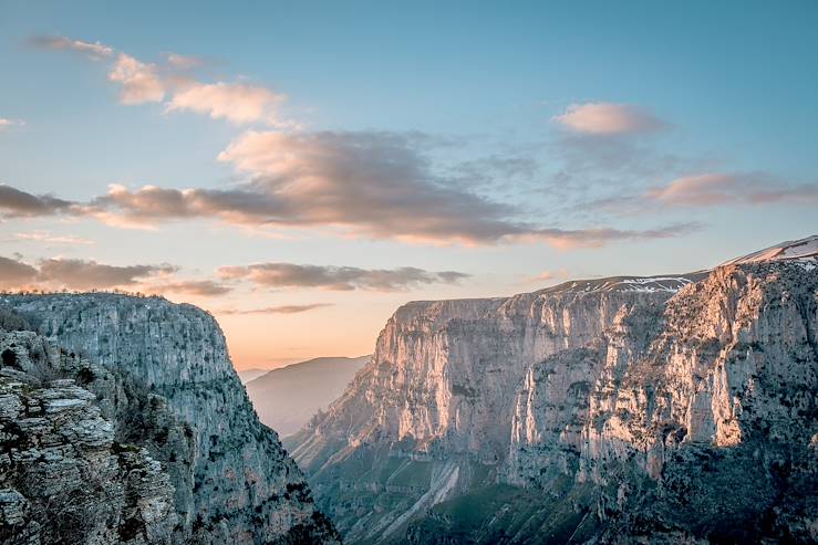 Meteora Mountains - Greece © Aristi Mountain Resort/Dimitris Parthimos