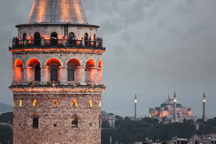 Tour de Galata - Istanbul - Turquie © Koraysa/Getty Images/iStockphoto