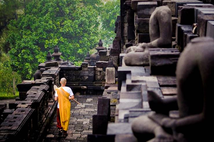 Borobudur - Central Java - Indonesia © Jérôme Galland