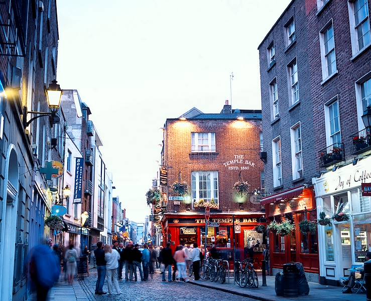 Temple Bar - Dublin - Ireland © Getty Images / Stockbyte / Thinkstock