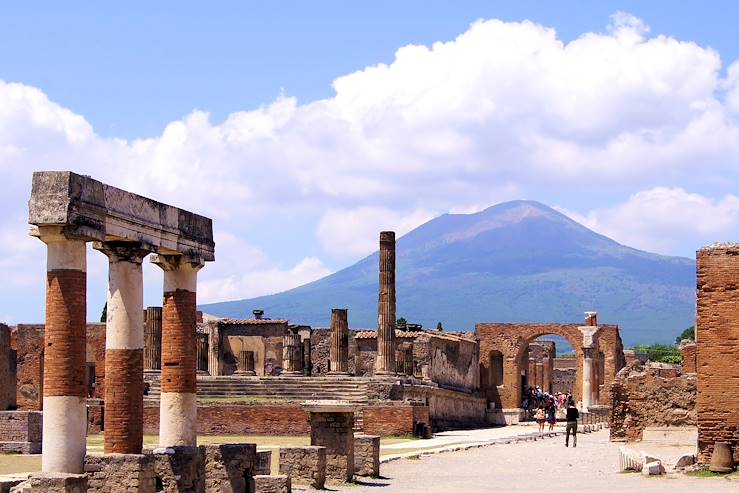 Forum at Pompeii - Italy © Jenifoto/Fotolia