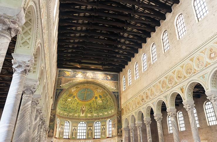 Basilique Saint-Apollinaire-le-Neuf - Ravenne - Italie © Claudio Colombo/Fotolia