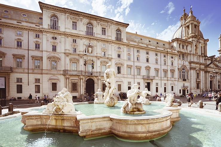 Piazza Navona - Rome - Italy © Iakov Kalinin/Getty Images/iStockphoto