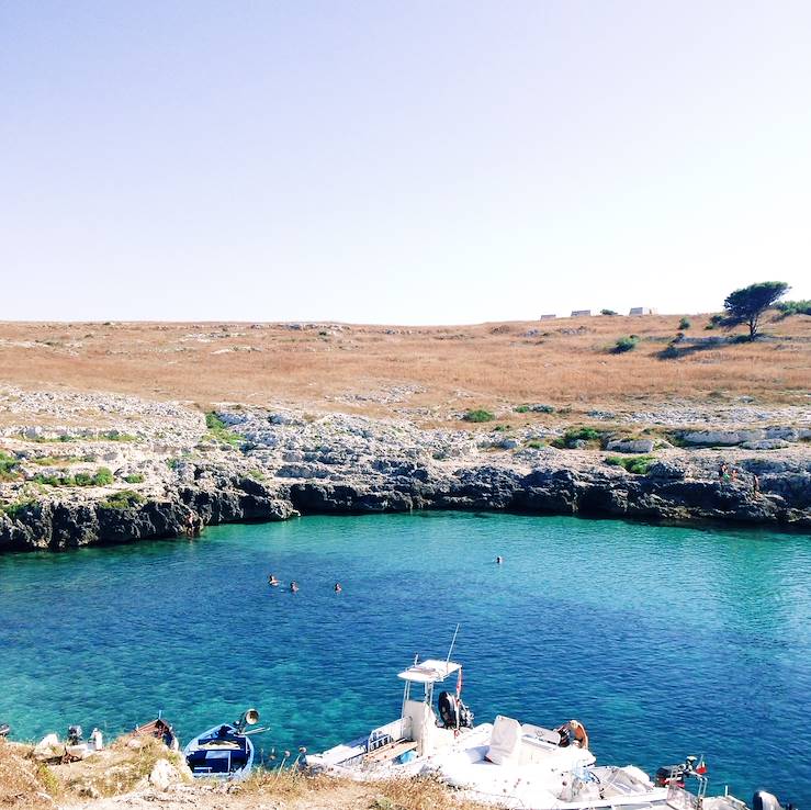 People swimming  - Puglia - Italy © Droits reservés