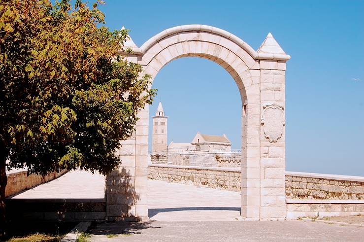 Villa Communale - Trani - Italy © Franco Volpato/stock.adobe.com