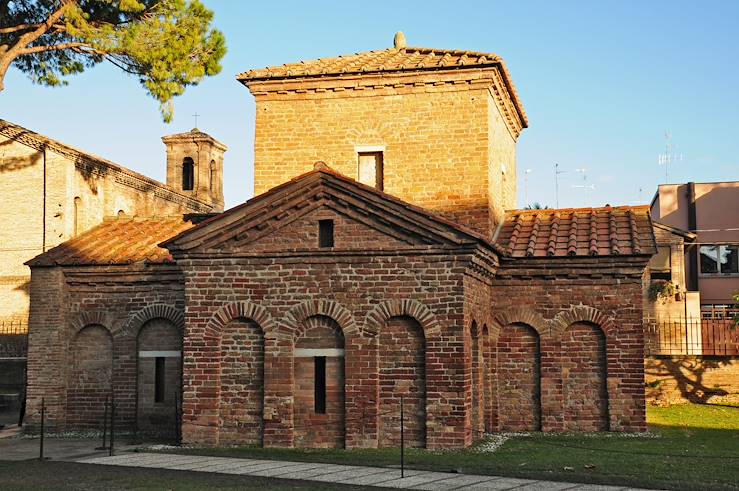 Mausoleum of Galla Placidia - Emilia Romagna - Italy © lamio/stock.adobe.com