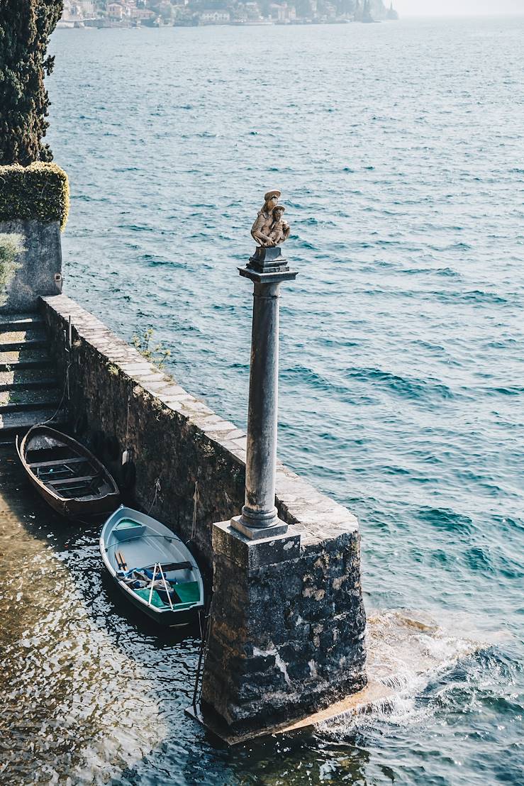 Old stairs - Italy © Droits reservés