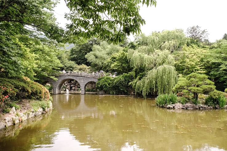 Bulguksa Temple in Gyeongju - Gyeongsang Province - South Korea © Maryline Goustiaux