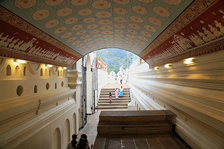 Kandy - Sri Lanka © Dilshad Sadiq / Authenticities