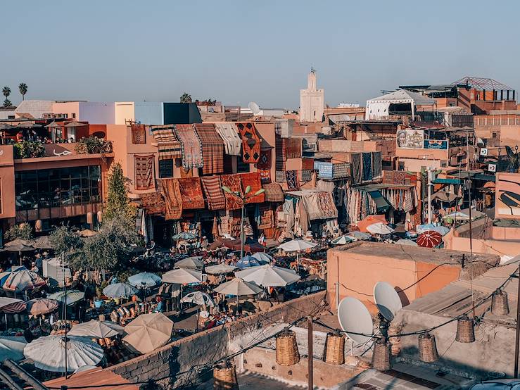 Carpet Market - Morocco © SmallWorldProduction/stock.adobe.com