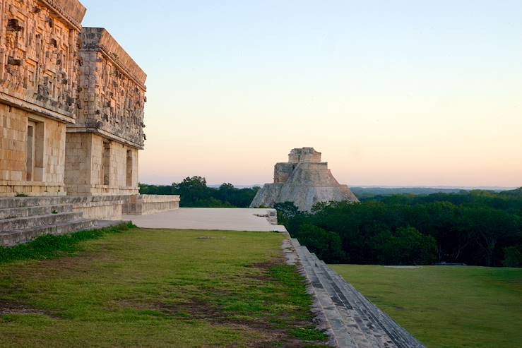 Pyramid of the Magician - Mexico © scott/stock.adobe.com