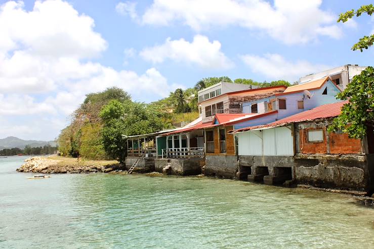 Village of Sainte-Anne seen from the sea - Martinique © Jennifer Lecardez