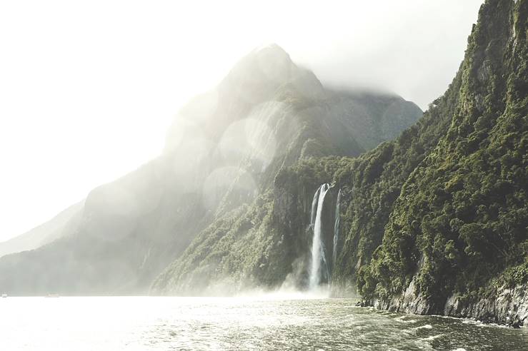 Waterfall - New Zealand © Droits reservés