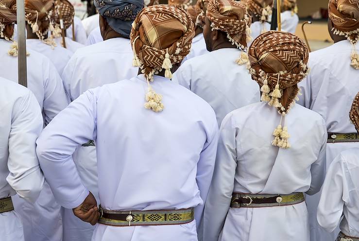 Oman men in traditional clothing - Oman © Droits reservés