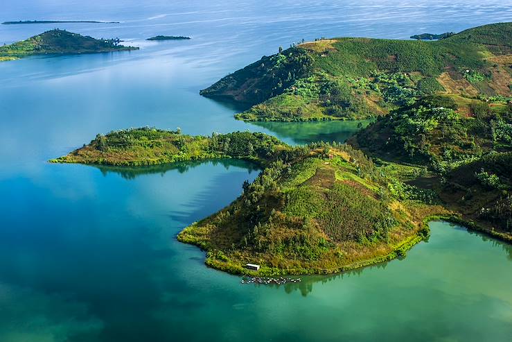 Lake - Rwanda © Nyungwe Forest Lodge