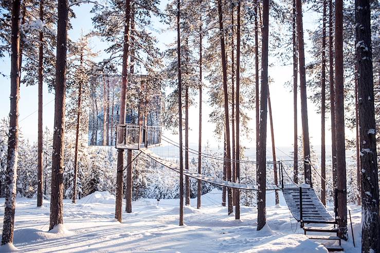 Tree Hotel and snwo - Sweden © Per Lundstroom/Treehotel