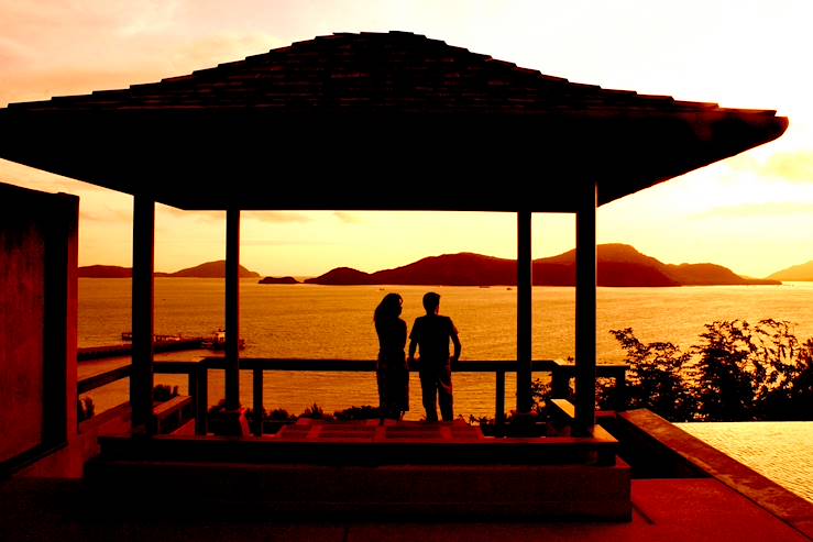 Romantic sunset on the sea - Thailand © Droits reservés