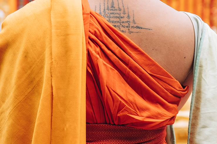 Buudhist monk tattoo - Thailand © Droits reservés