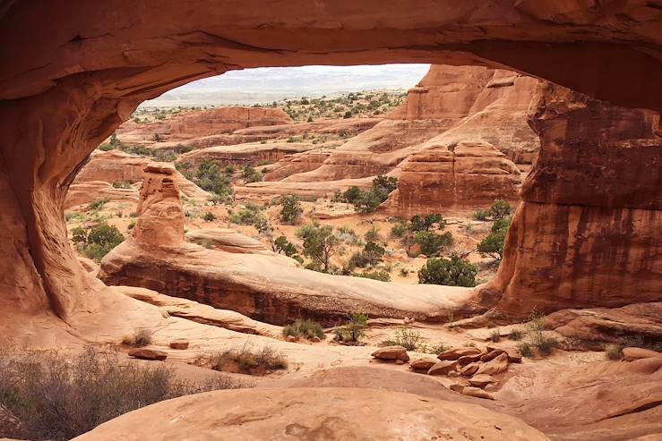 Tower Arch - Utah - United States © kyletperry/Getty Images/iStockphoto