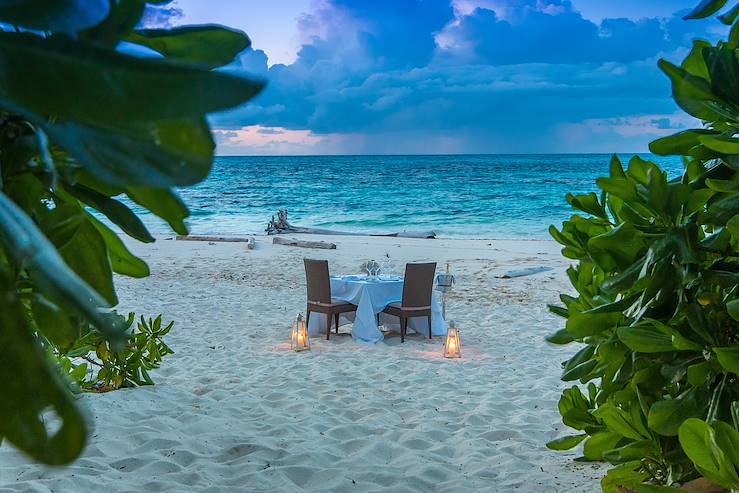 Romantic dinner on the beach - South Africa © Droits reservés