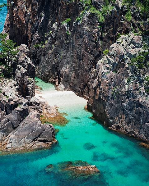 One Country Australia - Ayers Rock - Sydney - Hayman Island