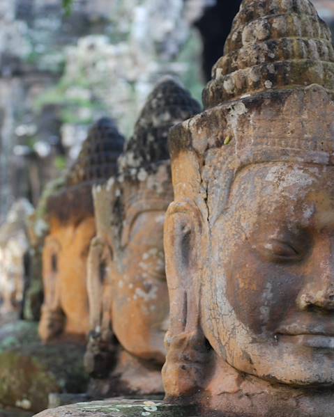 Itinerary Luang Prabang - Phnom Penh - Siem Reap - Angkor Wat